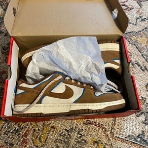 Nike Dunk Low Retro PRM Sneakers